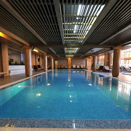 Aparthotel Pirin Golf And Cozy